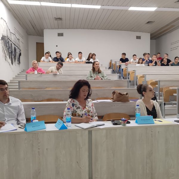 Пројекат „школски разглас” II4 одјељења најбољи у пројекат седмици
